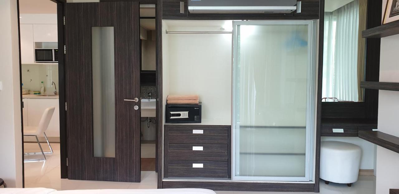 The Baycliff Residences Patong Exterior photo